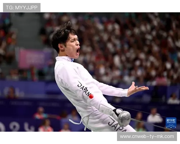 捷克选手亚历山大·肖佩尼奇获击剑世界杯男子花剑金牌