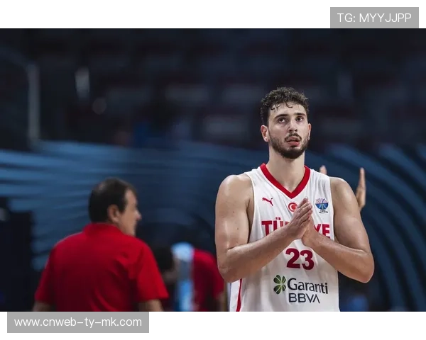 火箭客场105-101击败黄蜂，申京内线统治力持续展现