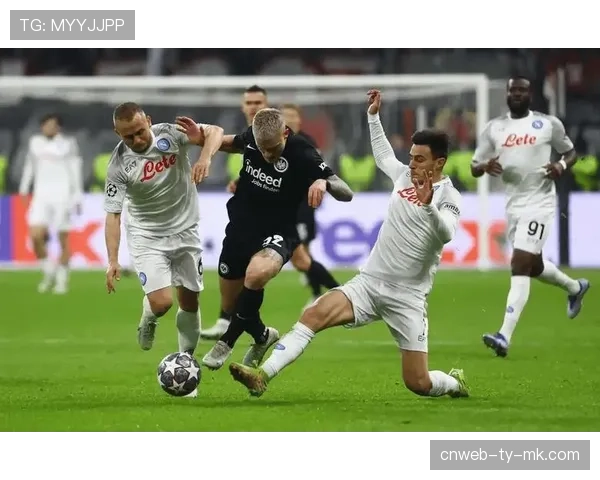 欧冠席位关键战前瞻:法兰克福与弗赖堡的直接对话,将影响欧联资格归属 欧冠席位关键战前瞻:法兰克福与弗赖堡的直接对话,将影响欧联资格归属