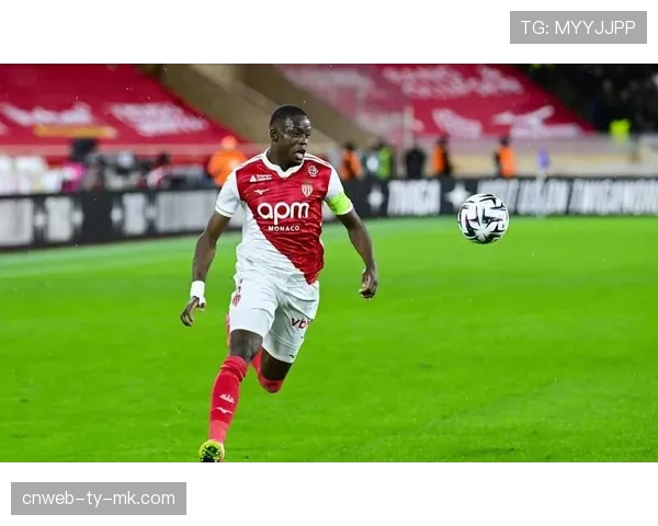 法甲争冠混战：五队分差仅5分，欧冠资格争夺异常激烈